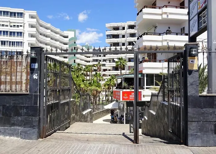 Cherry Friendly * 플라야 델 잉글스